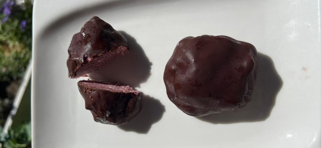 Strawberry Energy Balls: Creative Upcycling Snack